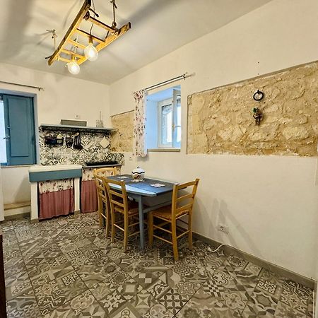 La Casa D'Ila Villa Modica Buitenkant foto